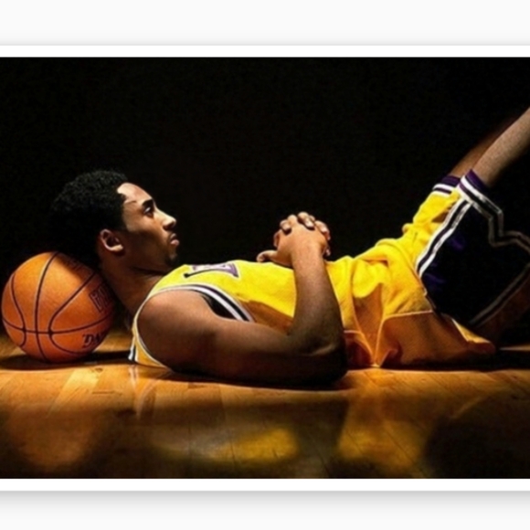 BRAND NEW!💯 KOBE BRYANT LAKERS OLD SCHOOL 8.5x11 ULTRA PREMIUM GLOSSY POSTER!🔥 - Picture 3 of 6